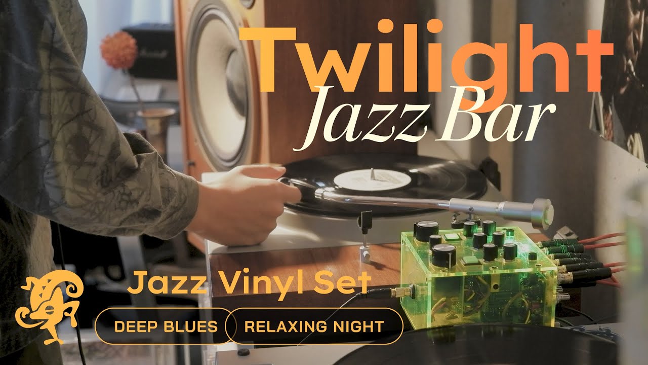 Twilight Jazz Bar Vinyl Set // Deep Blues & Relaxing Night [45min / 4K / No AI] のサムネイル