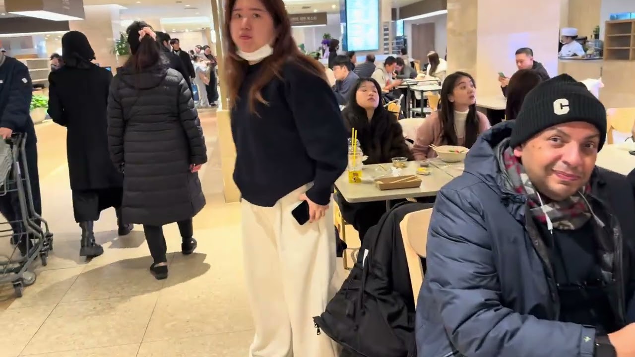 S2J17 Lotte Food Court