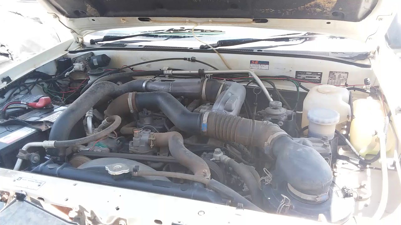 Holden rodeo 2.8LITRE ENGINE KMS 256554 25120 - YouTube