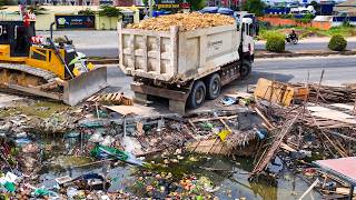 Unbeliveable!! Heavy Shantui DH17-C3-Pro Pushing Stone Delete Garbage Pond With DongFeng Trucks