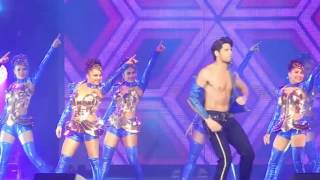 Sidharth Malhotra Individual Performance Dream Team Concert HD