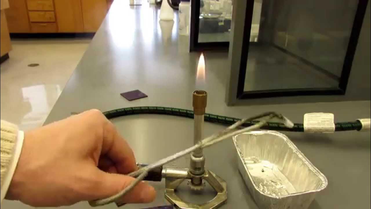 Chemistry Demo Burning Magnesium YouTube
