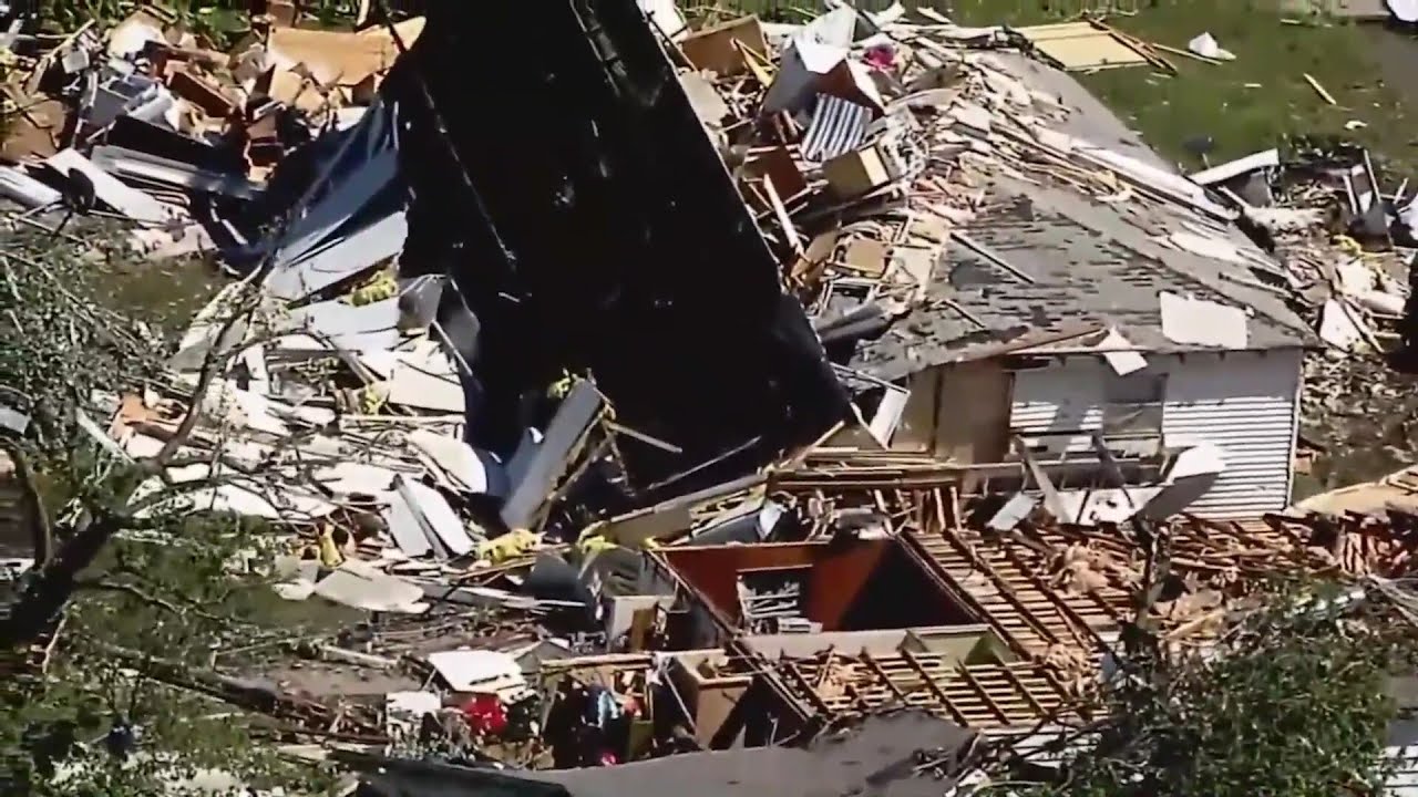 Tornadoes wreak havoc across central US - YouTube