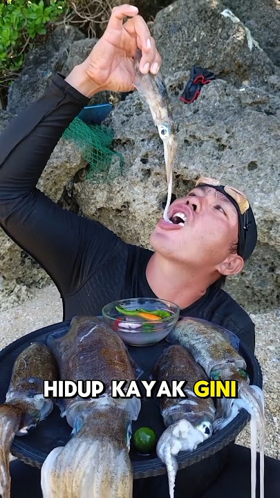 Fresh Banget! Cumi Mentah Langsung dari Laut#mukbang #makan #cumi #shorts