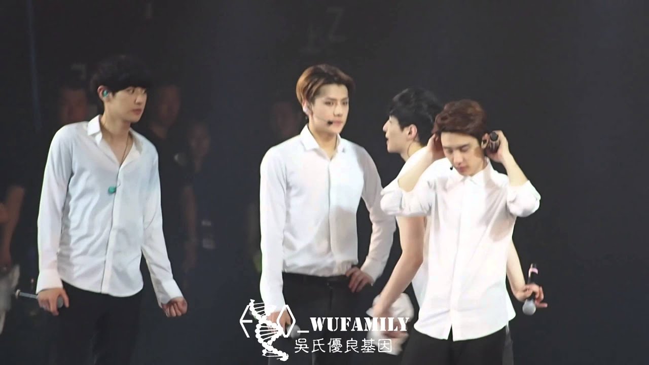 140830 [TLP in GZ] Poor little Sehun resting at backstage T_T