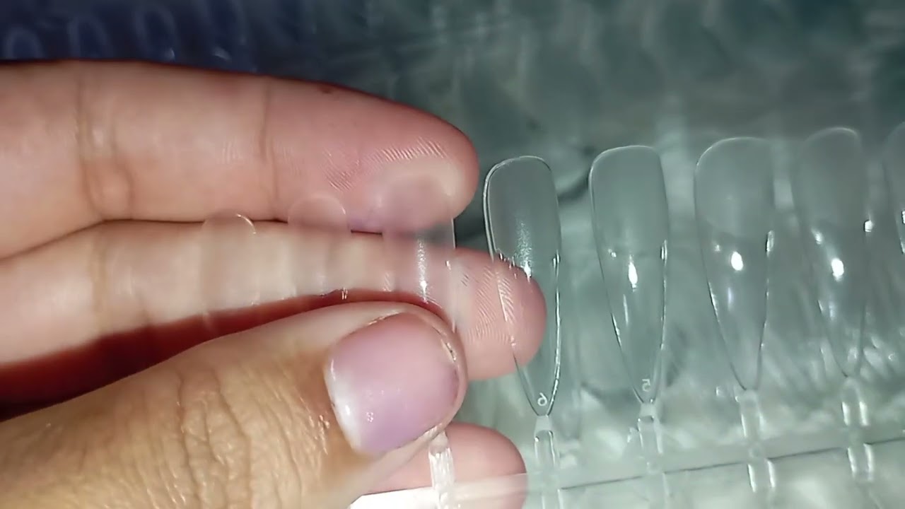 unhas postiças da kaisa soft gel almond.. mas tintas de cabelo.. comprinhas da shopee