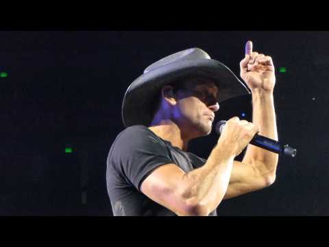 Tim McGraw and Chris Janson - Buy Me  Boat Nashville Bridgstone 8-15-15