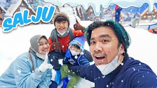 Main Salju di Trans Snow World Bintaro | Superduper Ziyan