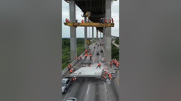 Horrifying Crane Accident Caught on Camera #realestate #construction #work