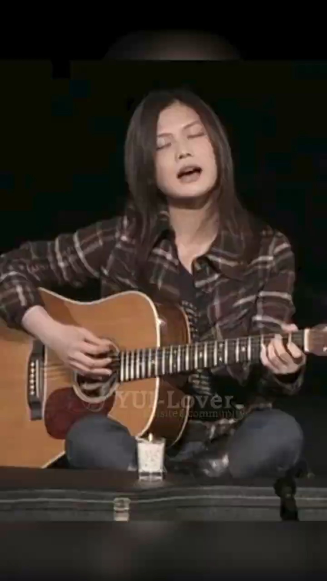 YUI – It's happy line (Live at Nippon Budokan 2007) #1 - YouTube