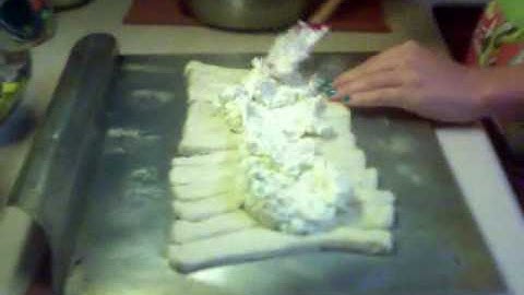 Creamy Cheesy Bacon Bread