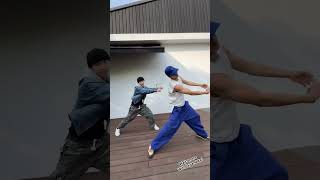 130525 Update With Kai And Lay Dancing On Wait On Me