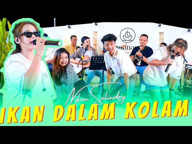 Niken Salindry NDADI Semua Penonton Joget Bareng - IKAN DALAM KOLAM (Official MV ANEKA SAFARI) class=