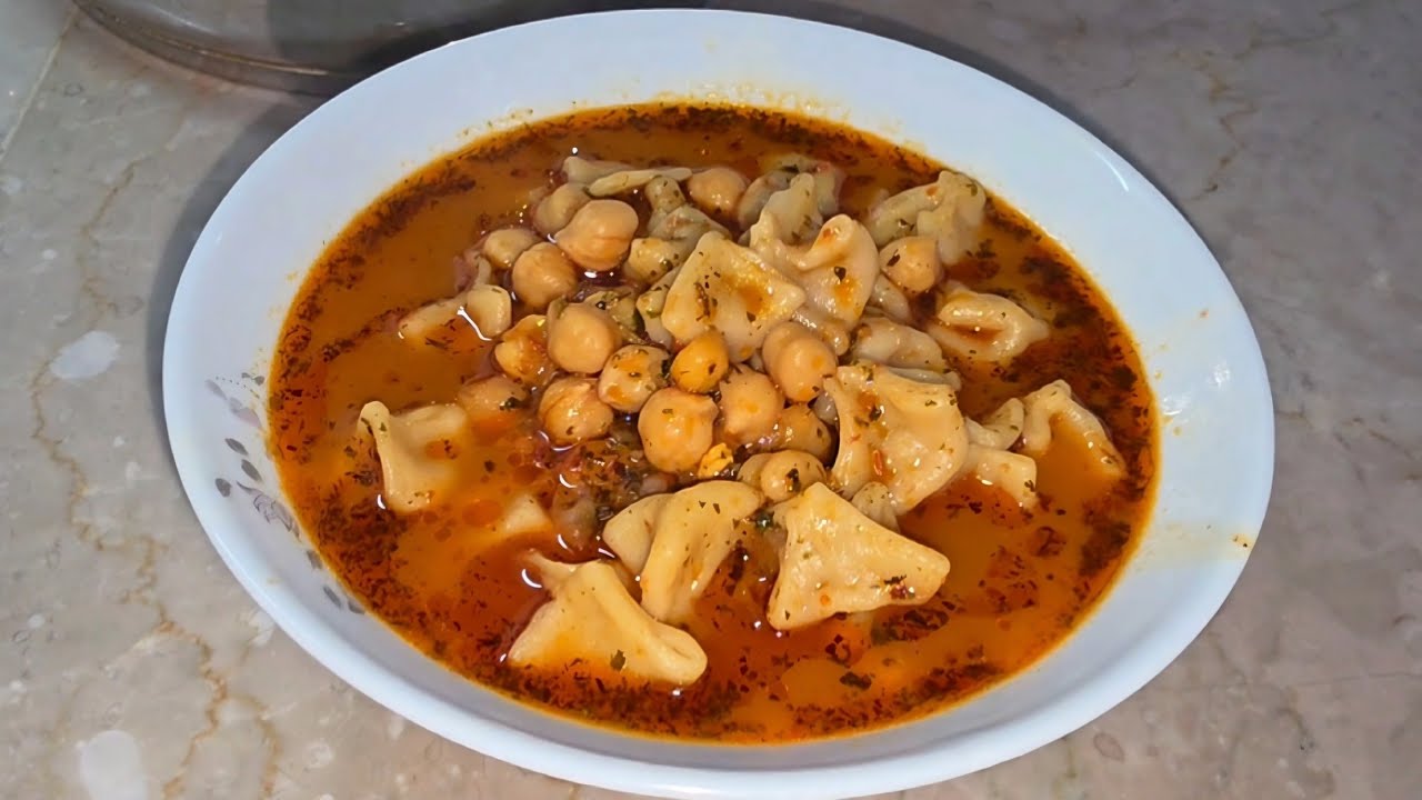 👉 Doyurucu ve lezzetli yüksük çorbası 👉Nohutlu mantı çorbası #trending 