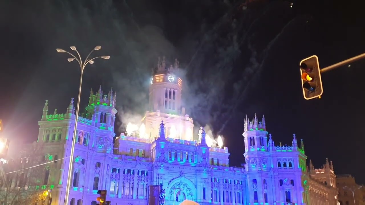 CABALGATA REYES 2023, MADRID. FUEGOS ARTIFICIALES.
