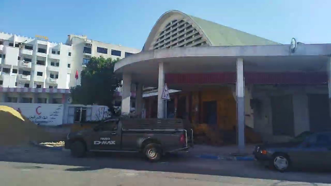 مارشي النصارى قديما وقاعة الالعاب حالياً بمدينة آسفي 