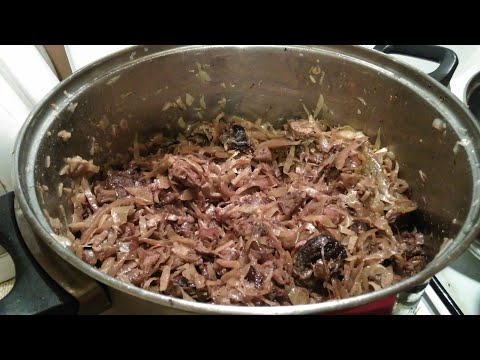 Bigos Staropolski - Polish Sauerkraut and Meat Stew - przepisTV
