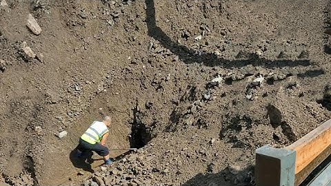 Barge unloading bauxite ore - Smooth, relaxing flow - Vlog of work on the barge