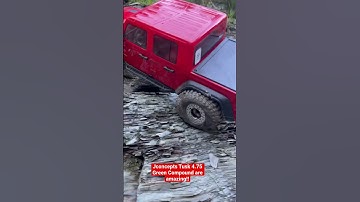 J Concepts Tusk 4.75 match nicely on Gladis(The Gladiaotor) lol #606krawldoggz #rc #jconcepts #axial