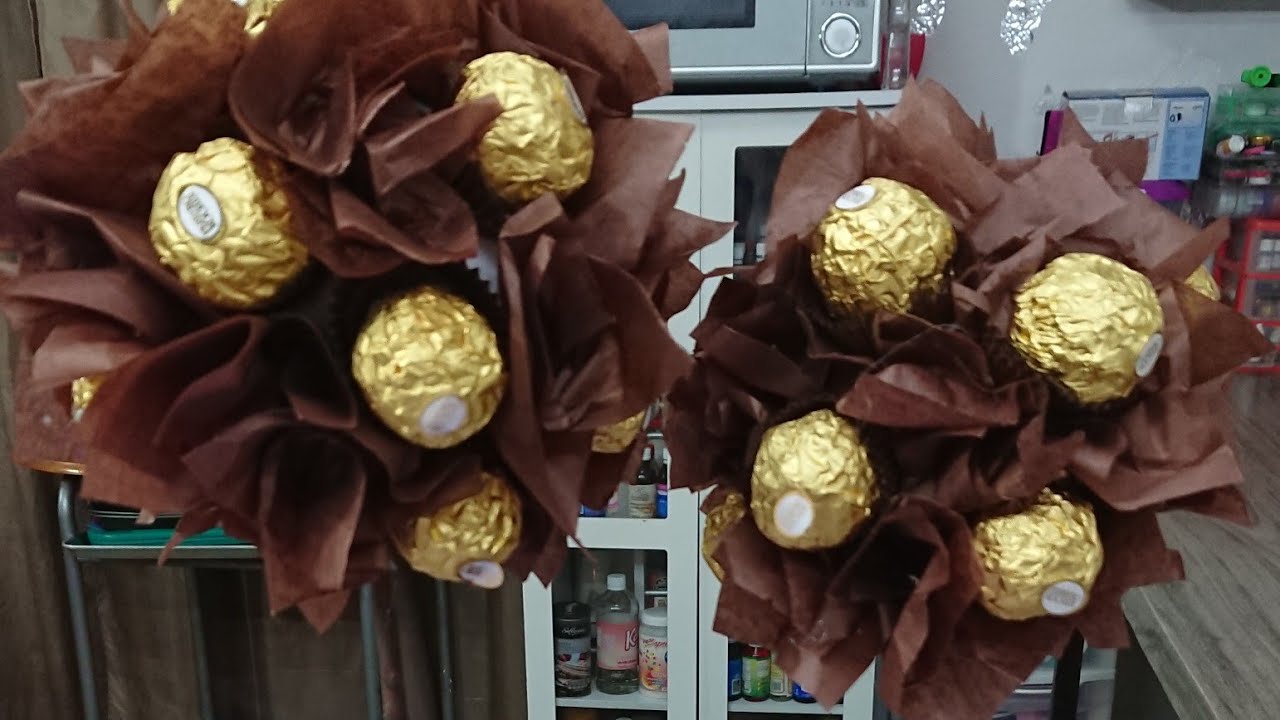 Árbol o topiario de bombones ferrero rocher