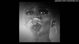 Laura Mvula _ Angel (Glasgow, Oran Mor, 16/05/16)