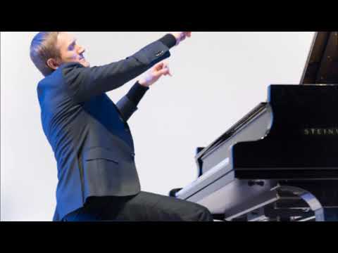 Winner of Paris Piano Competition 2017 William Galton plays Liszt&rsquo;s Hungarian Rhapsody No.6