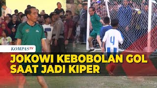 Momen Seru Presiden Jokowi Main Bola Bareng Anak-Anak di Gorontalo