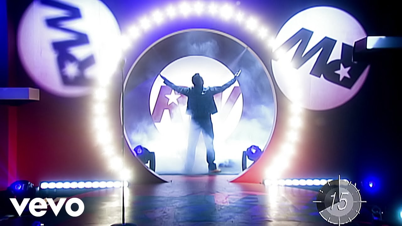 Robbie Williams - Something Beautiful