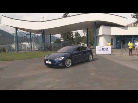 Video: Nabíjacie Stanice Elektrických Vozidiel Inštalované V Národných Parkoch A Blízko Nich