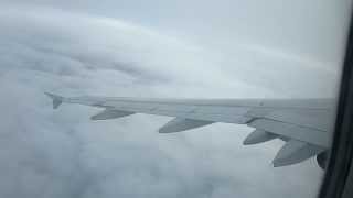 Barcelona - Praga / Prague - Despegue vuelo día nublado / Takeoff cloudy sky flight