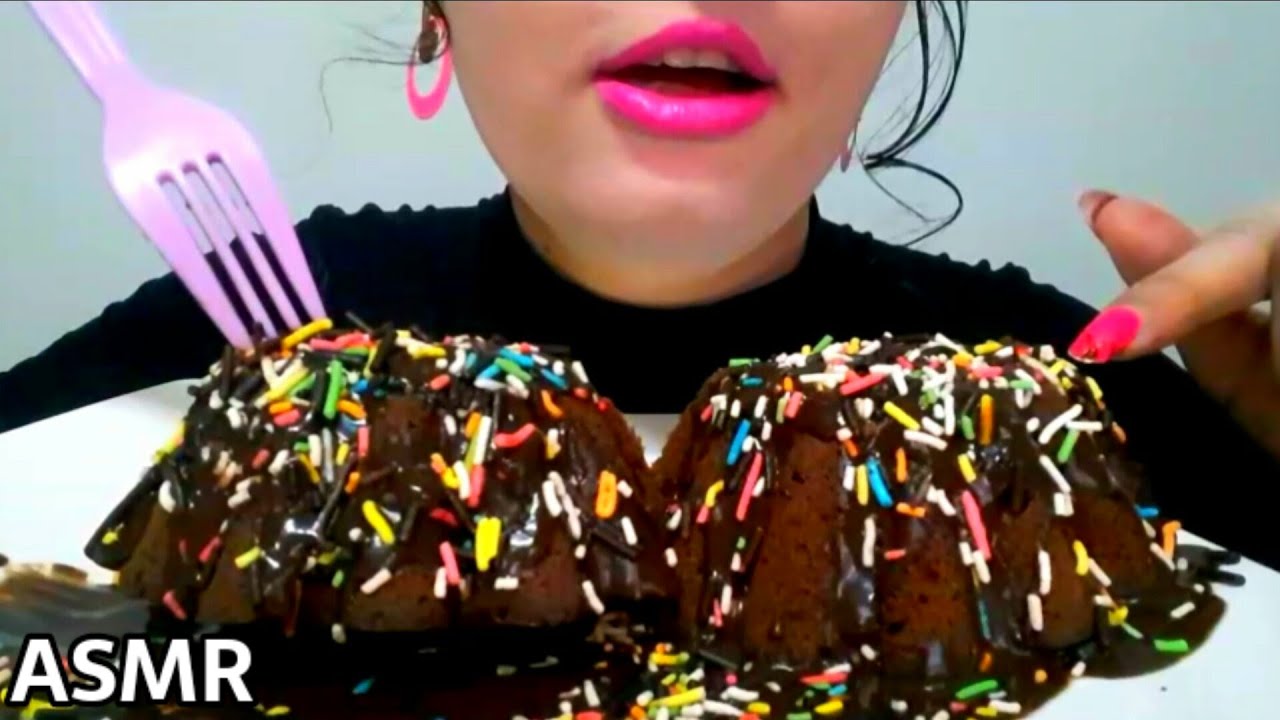 ASMR CHOCOLATE CAKE l EATING CAKE MUKBANG l NO TALKING l EATING SOUNDS ...
