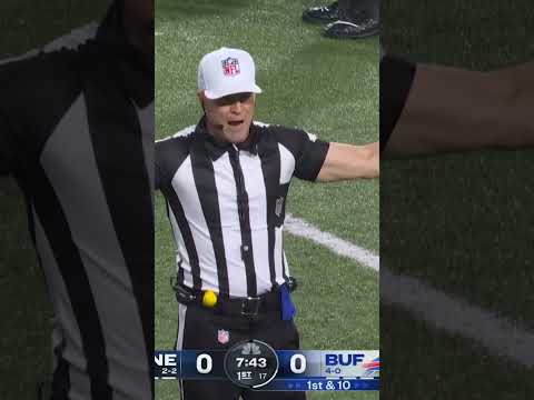 Watch out, ref! 🤣