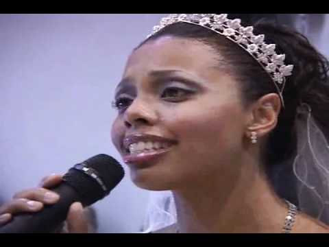 Grace cantando no casamento - Meu Eterno Namorado - Aline Barros