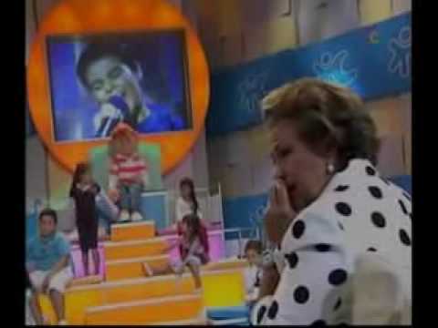 Abraham Mateo sing " if we let " in front of Carme...