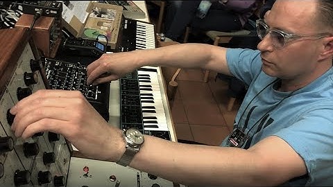 Rotkehlchen - Studio / (IRKLIS) / with EMS VCS 3 at "Happy Knobbing" 2018