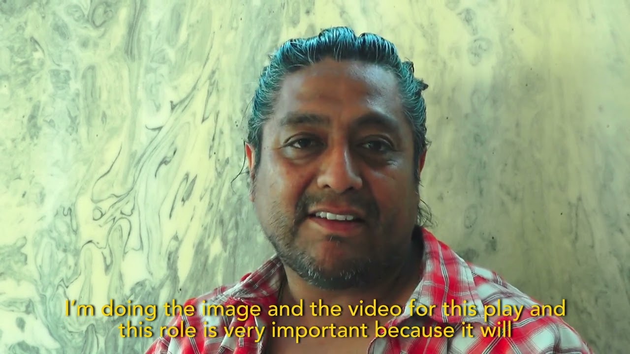 Pablo Alanes over zijn rol als cameraman in de voorstelling 'Zwerfhonden' van PLAN D-