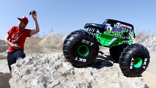 RC MONSTER TRUCK OFF ROAD ADVENTURE! screenshot 4