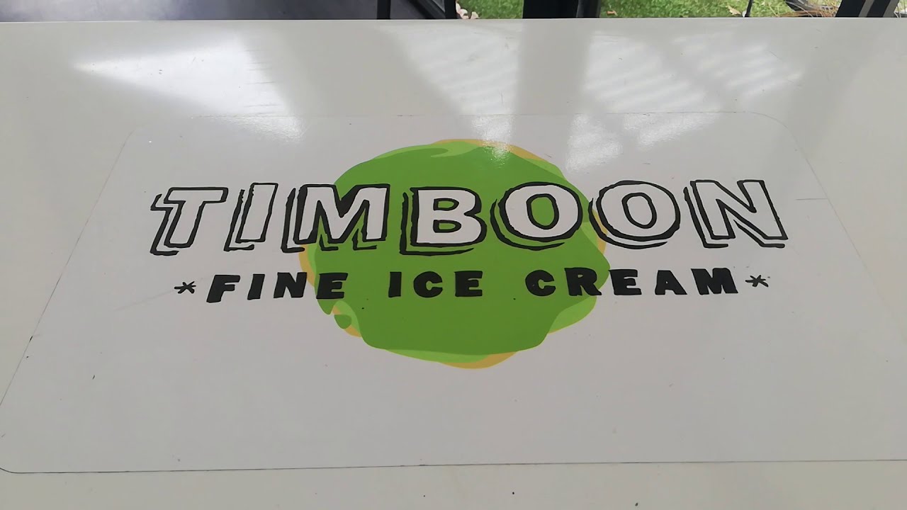Timboon Fine Ice cream! Local fresh Ice cream! Let's scoop it hehehe