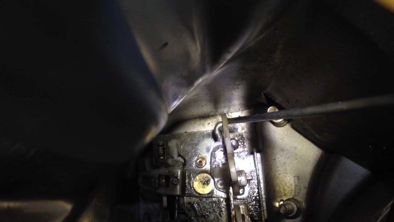 My DeLorean DMC12 passenger door won't open - 2018