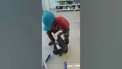 Crianças invadem farmácia e roubam produtos em Salvador-BA