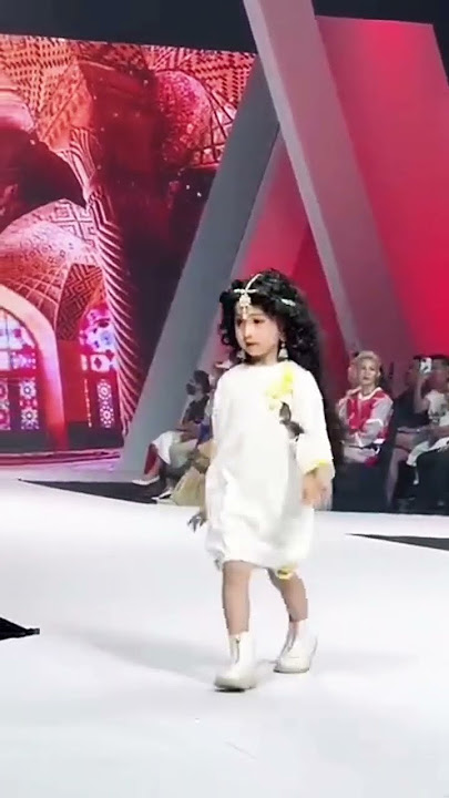 made in India🇮🇳🇮🇳🇮🇳, little girl modeling🥰🥰, representing India, viral video