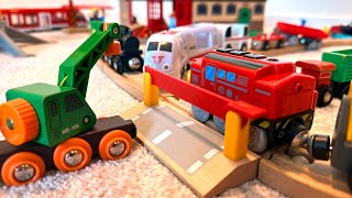 Spielzeug aus Holz von Brio und Co | 16 Episoden am Stück | Züge Holzschienen Fahrzeuge