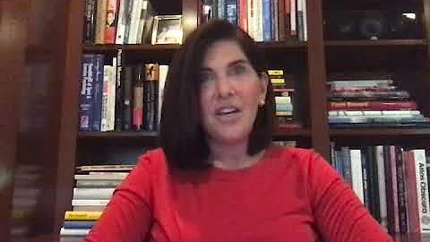 Kathy Leventhal congratulates the USC Dornsife Cla...