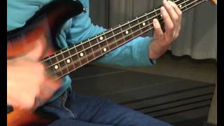 Toto - Pamela - Bass Cover chords
