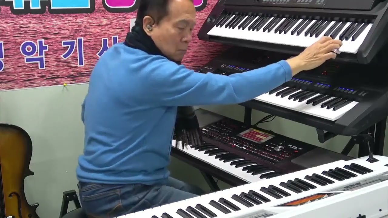 🎸🌈(길가에앉아서~토요일밤){전자올겐연주곡}Cmajorkey🎵[Disco]{울산굿모닝기타드럼올겐학원장}《최명철》