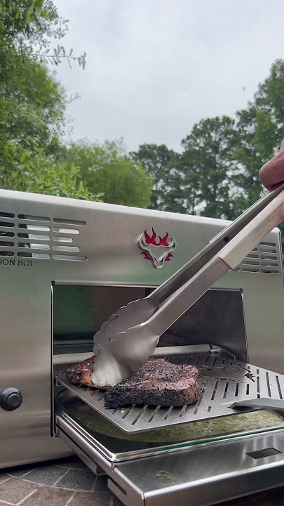 Grill a PERFECT Steak in 3 Minutes | 1500 Degrees Schwank Grill