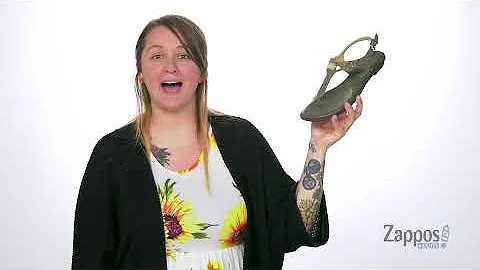 MICHAEL Michael Kors MK Plate Thong SKU: 8791001