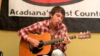 Mo Pitney: 'Just A Dog' Live in the Lobby