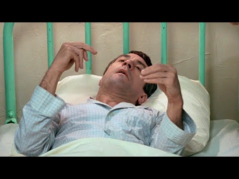 Он провёл во сне 30 лет своей жизни, но проснулся благодаря одному любопытному доктору