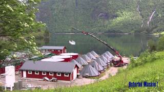 Sjekk Kranbilen Montering Av Settefiskanlegg